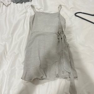 Cute mini dress perfect for a dinner or a night out